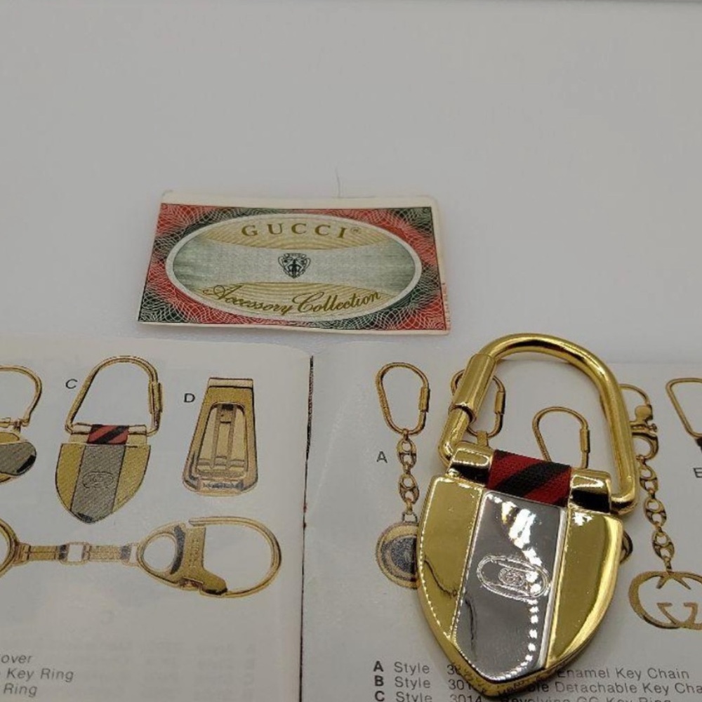 Gucci Rigato Shield Men's Key Ring - Picture 8 of 10